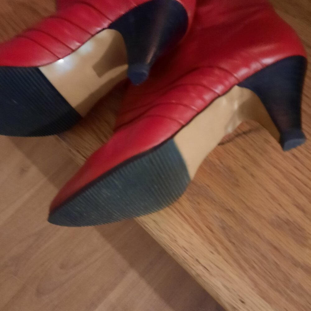 Women Red leather Knee High Boots - Picture 4 of 4